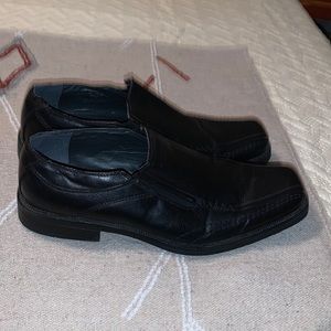 Men’s “Borelli” Italian made Leather Loafers Size 11 medium!